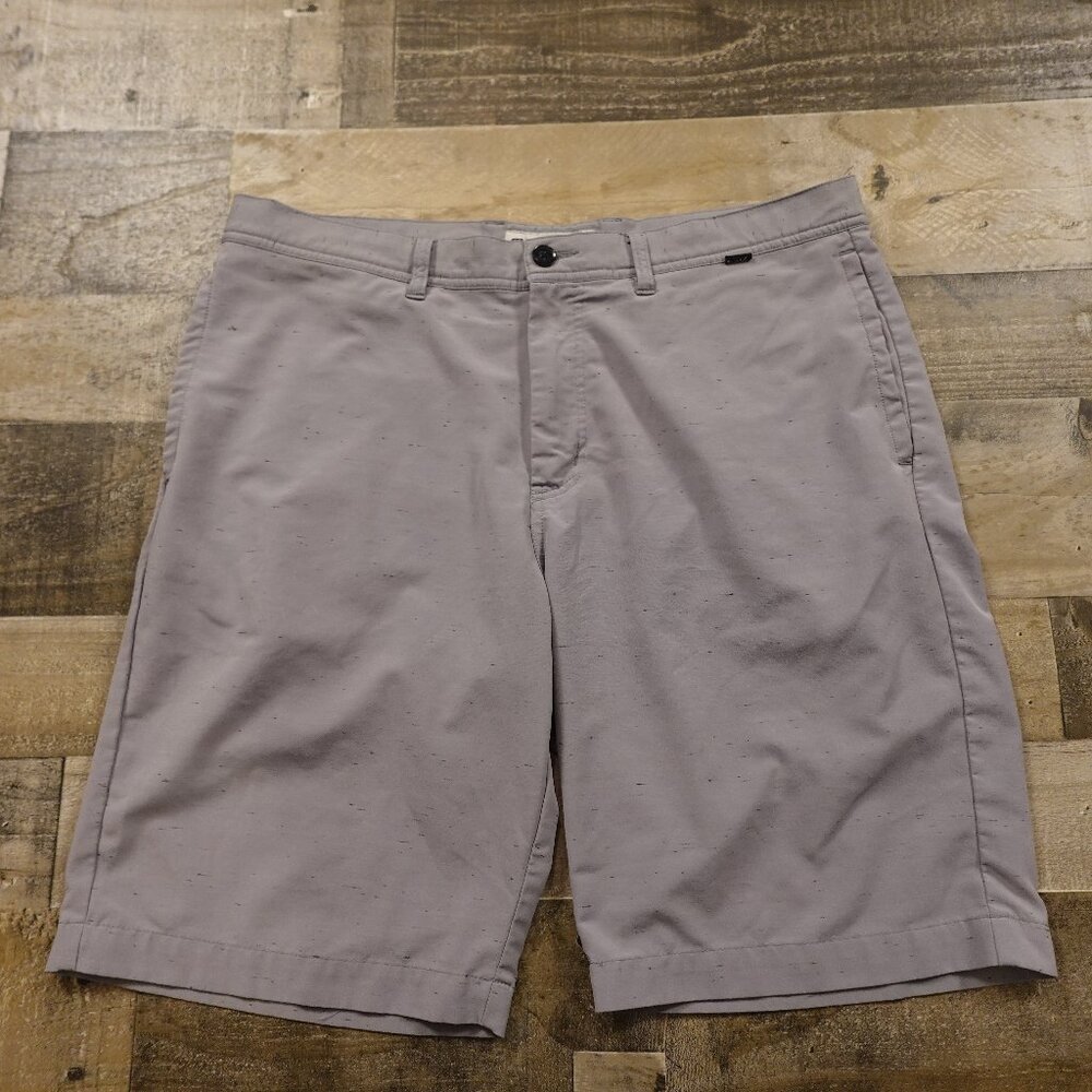 Travis Mathew golf shorts men's 36 gray black speckle 10" inseam‎